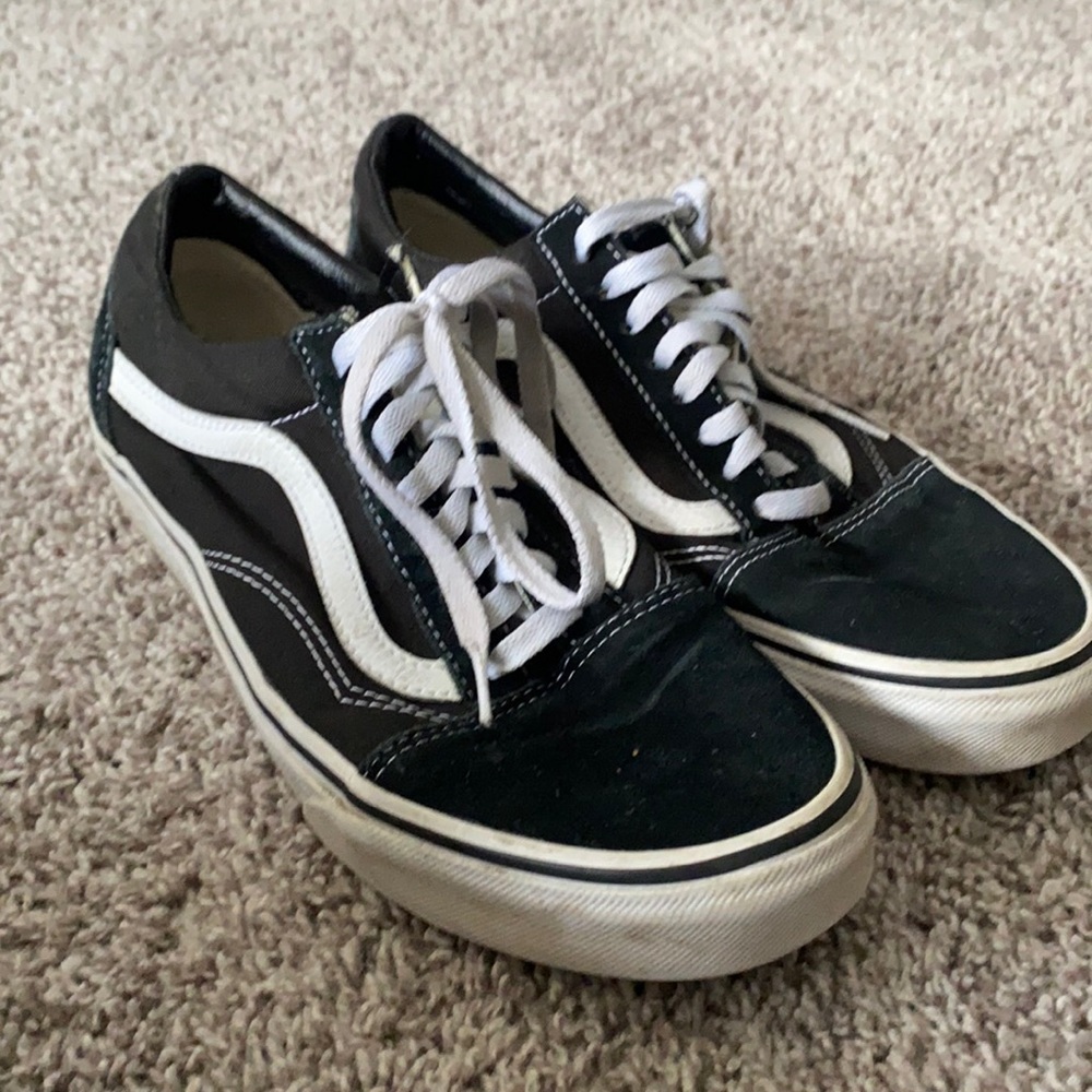 all black low top vans